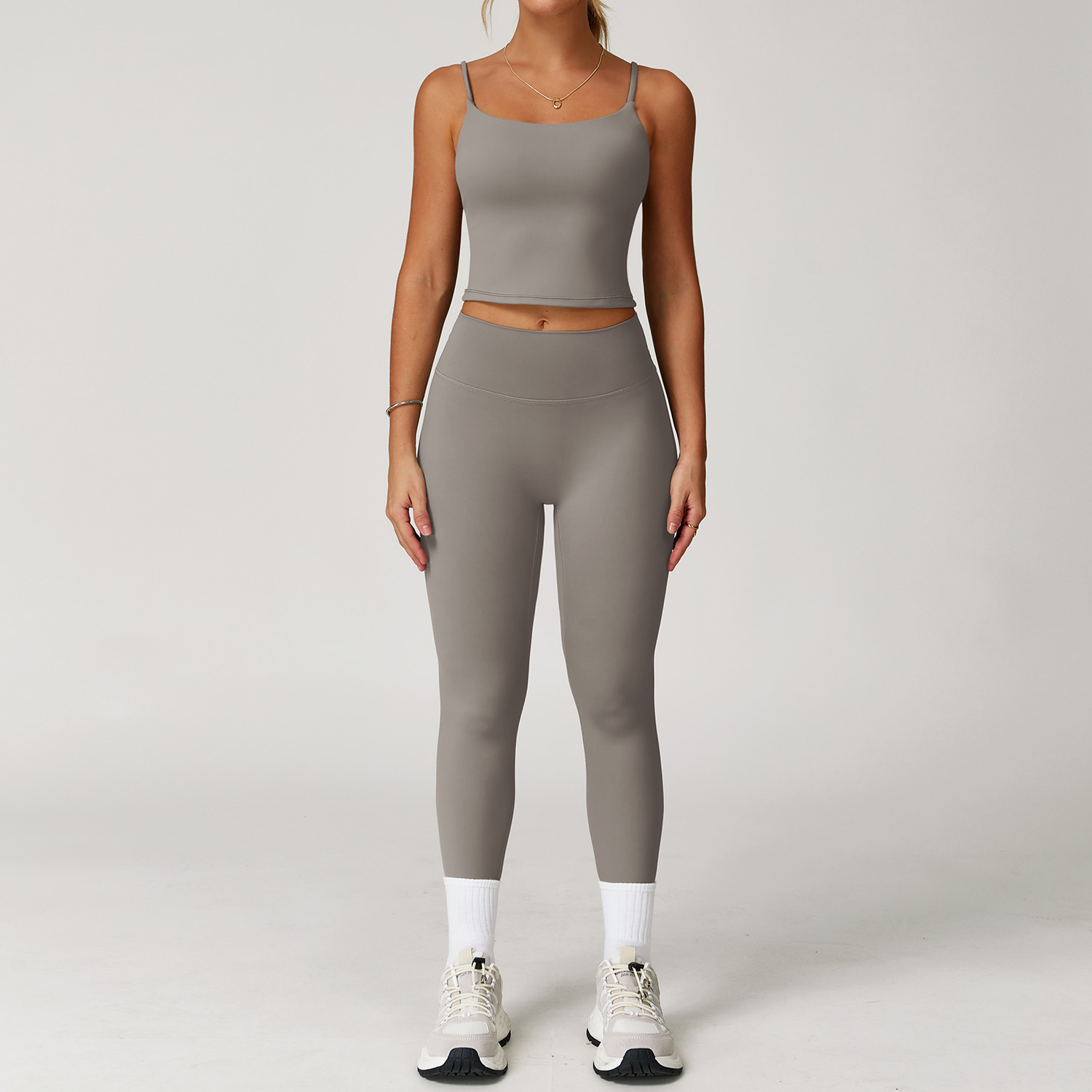 Conjunto Deportivo de 2 Piezas - Winter Clothing Logos reseña y precio