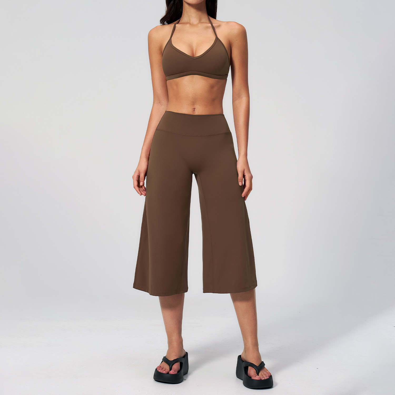 Conjunto de Pantalones Capri d - Winter Clothing Logos reseña y precio